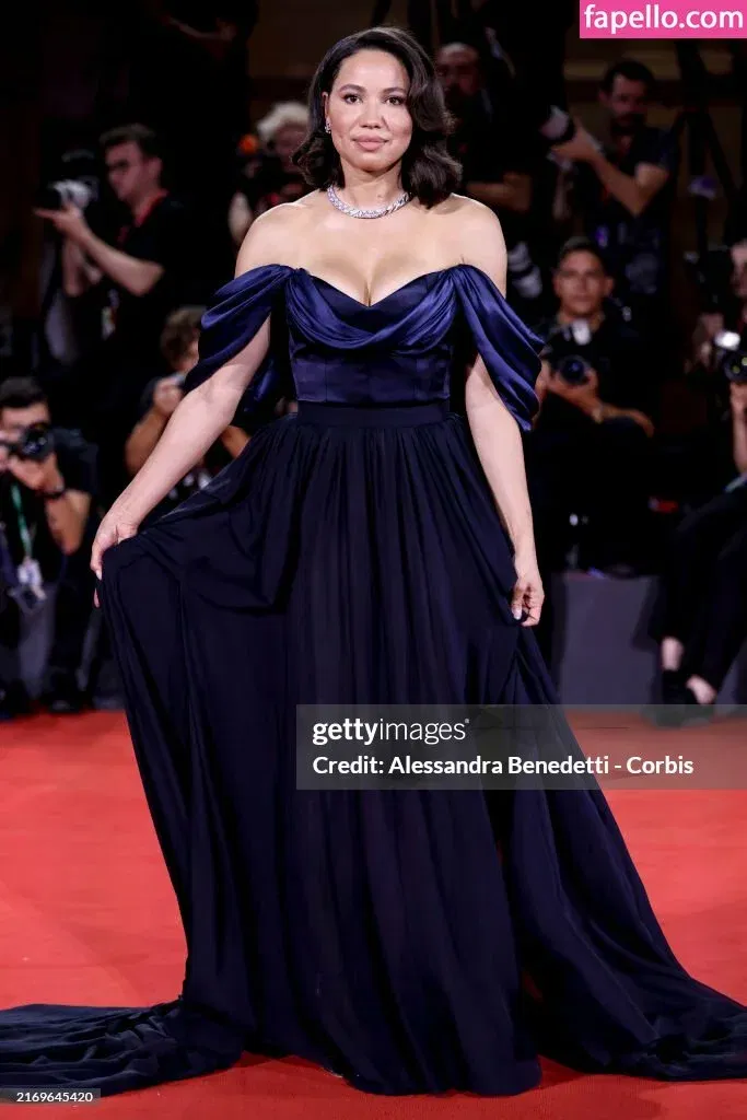 Jurnee Smollett Onlyfans Photo Gallery 