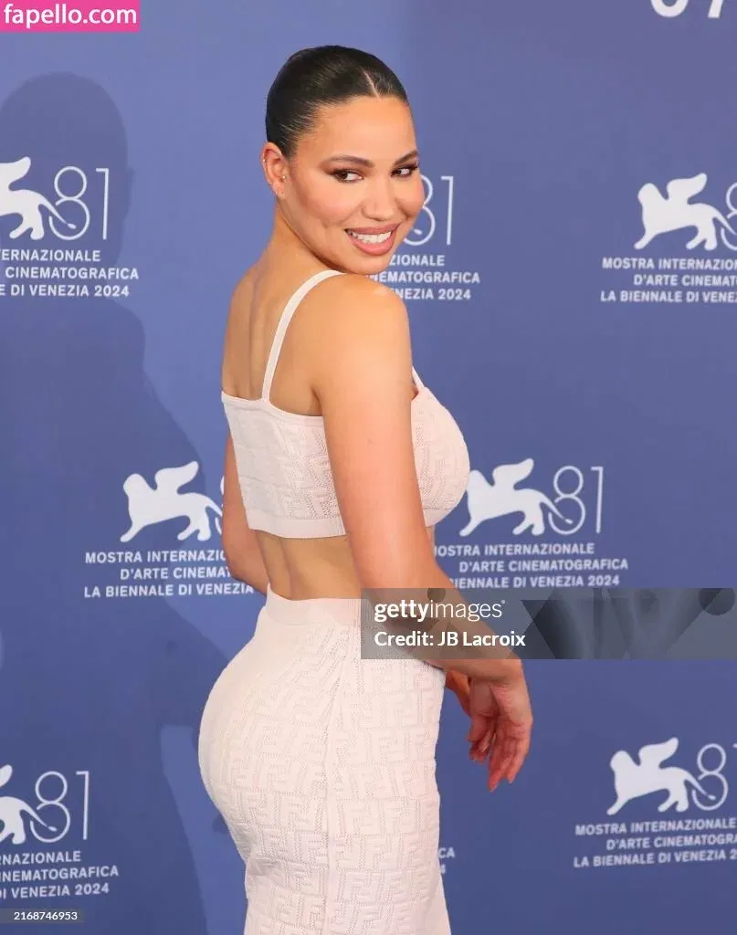 Jurnee Smollett Onlyfans Photo Gallery 