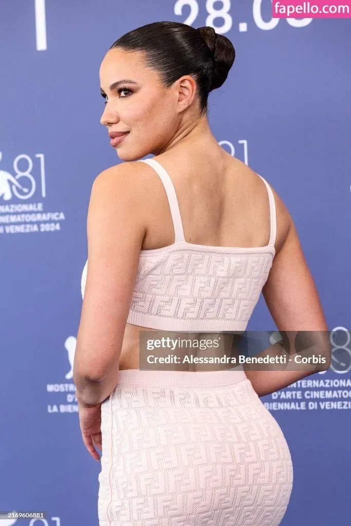 Jurnee Smollett Onlyfans Photo Gallery 