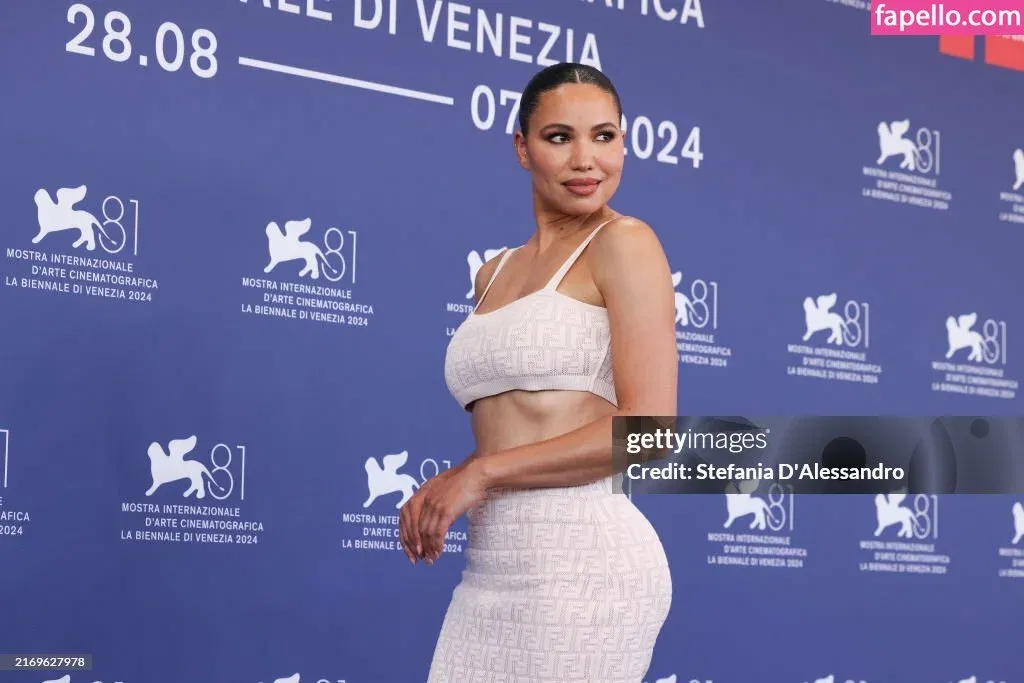 Jurnee Smollett Onlyfans Photo Gallery 