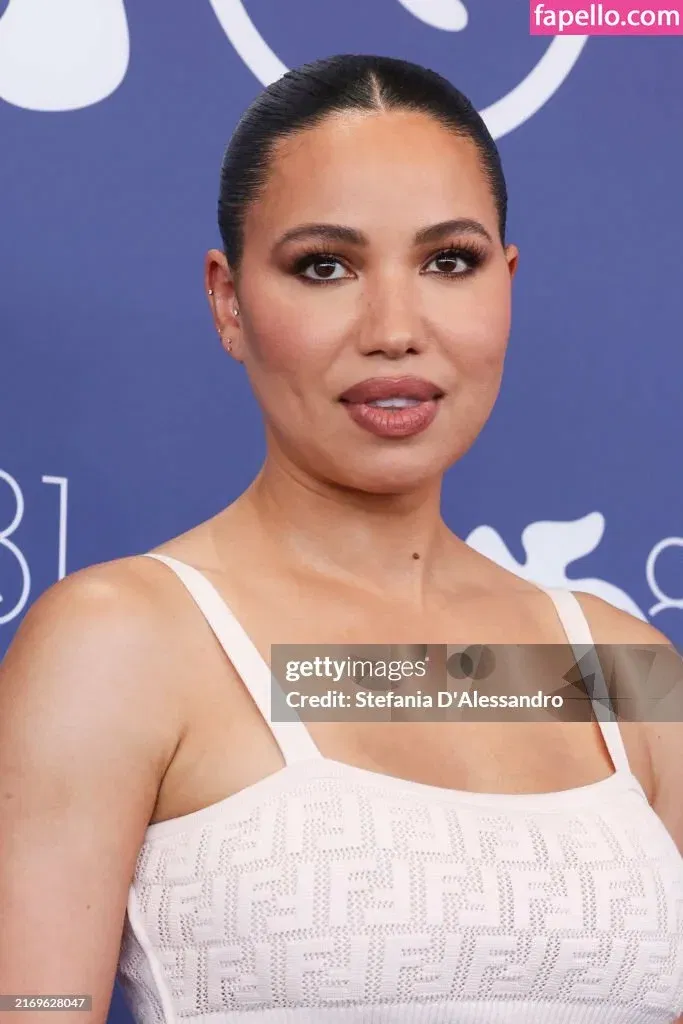 Jurnee Smollett Onlyfans Photo Gallery 