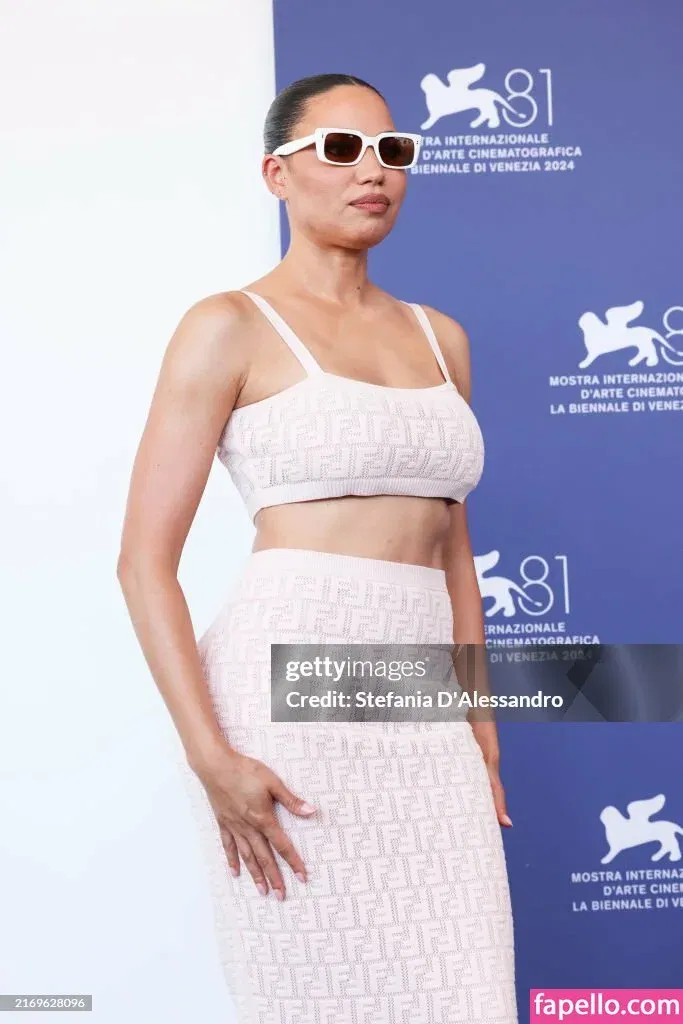 Jurnee Smollett Onlyfans Photo Gallery 