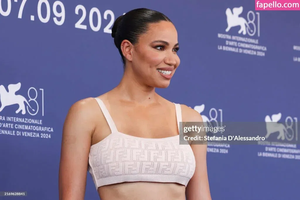Jurnee Smollett Onlyfans Photo Gallery 