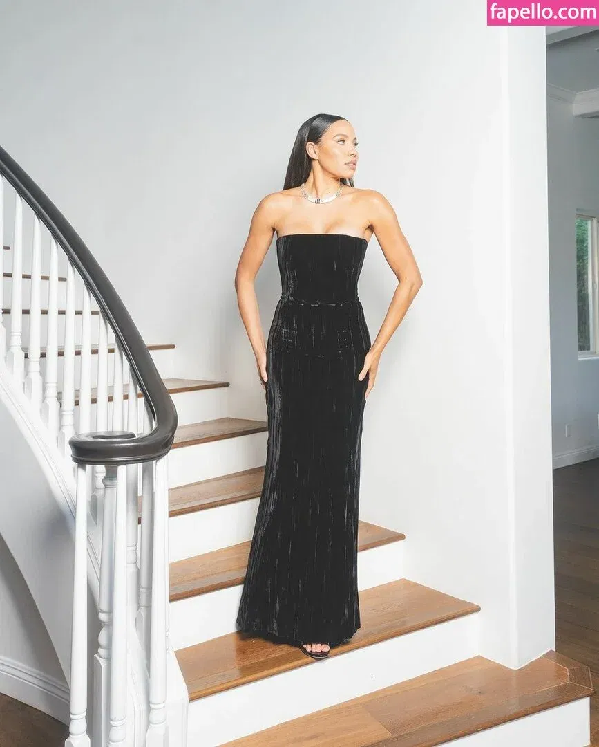 Jurnee Smollett Onlyfans Photo Gallery 