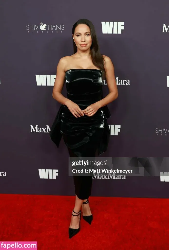 Jurnee Smollett Onlyfans Photo Gallery 