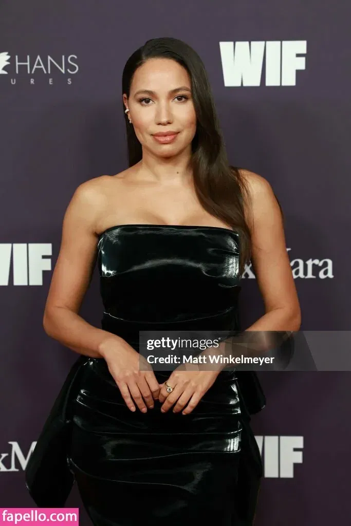 Jurnee Smollett Onlyfans Photo Gallery 