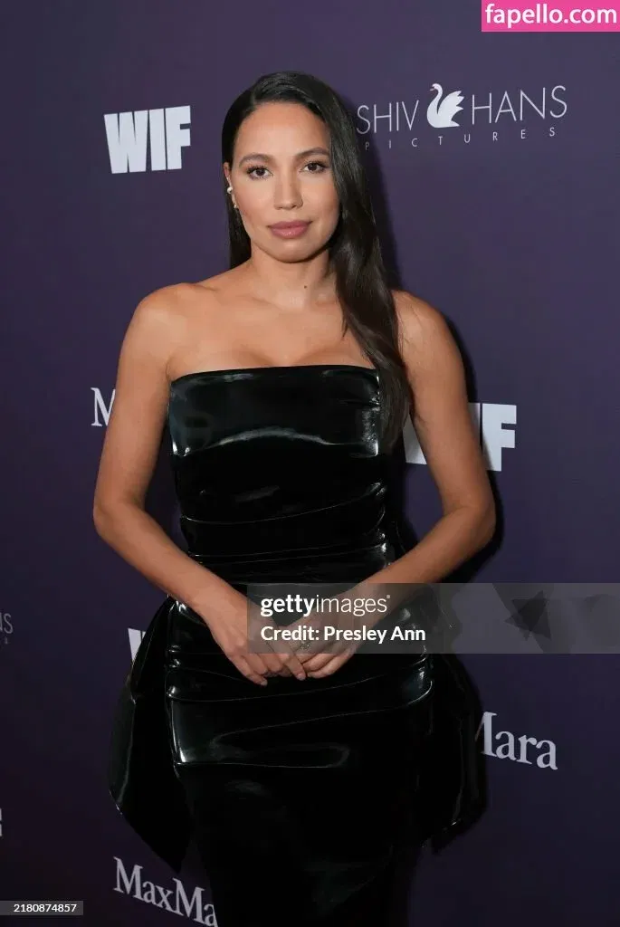 Jurnee Smollett Onlyfans Photo Gallery 