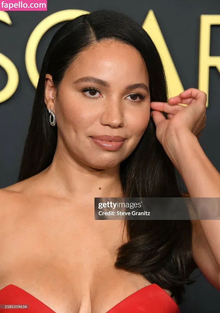 Jurnee Smollett Onlyfans Photo Gallery 