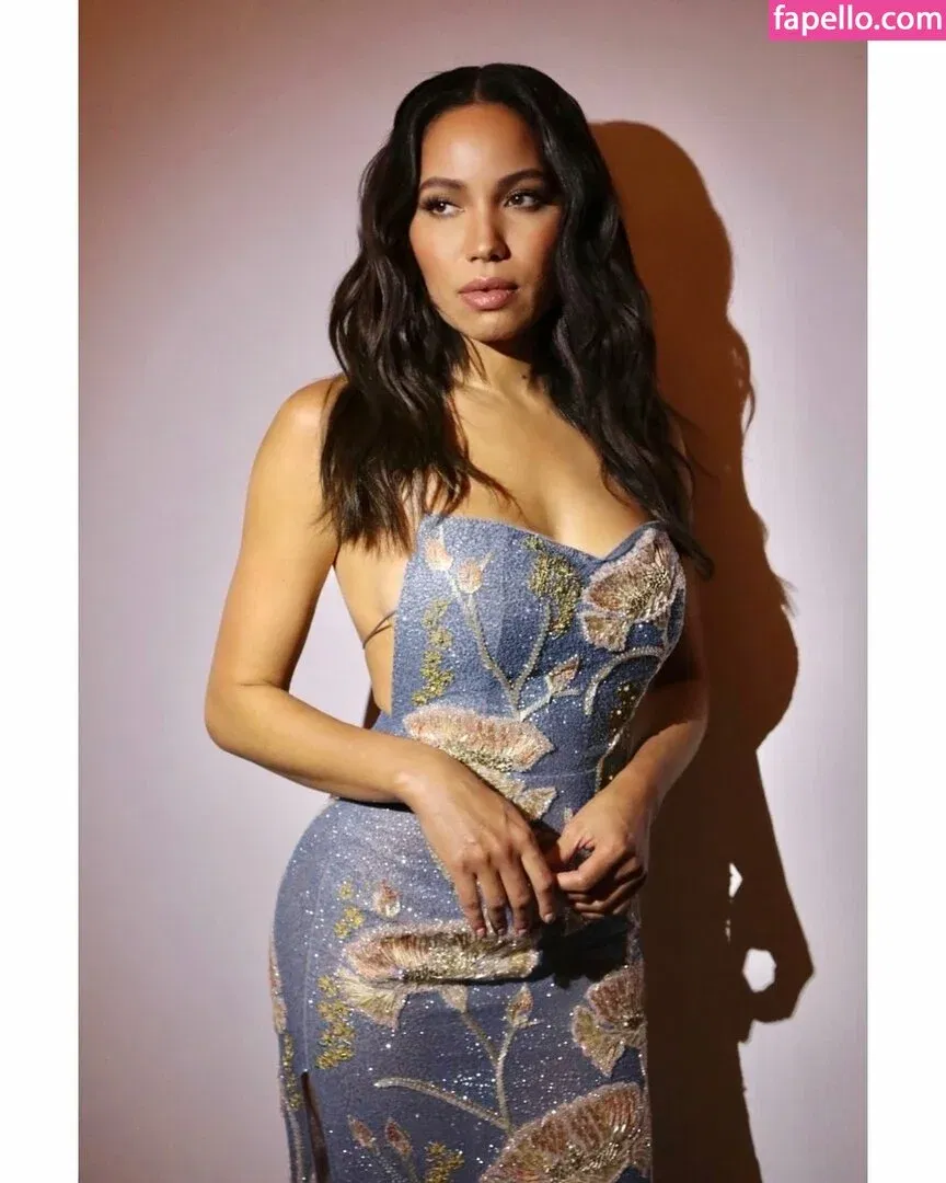 Jurnee Smollett Onlyfans Photo Gallery 