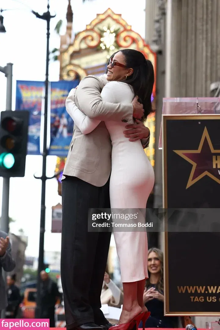 Jurnee Smollett Onlyfans Photo Gallery 