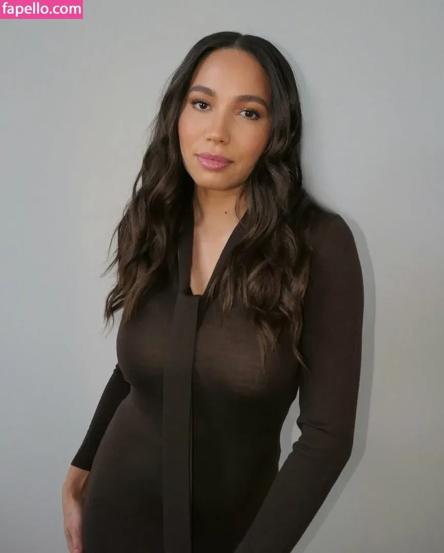 Jurnee Smollett Onlyfans Photo Gallery 
