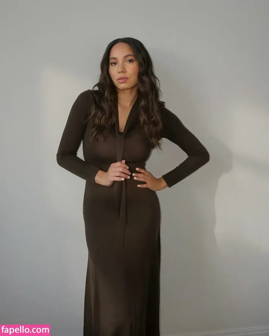 Jurnee Smollett Onlyfans Photo Gallery 