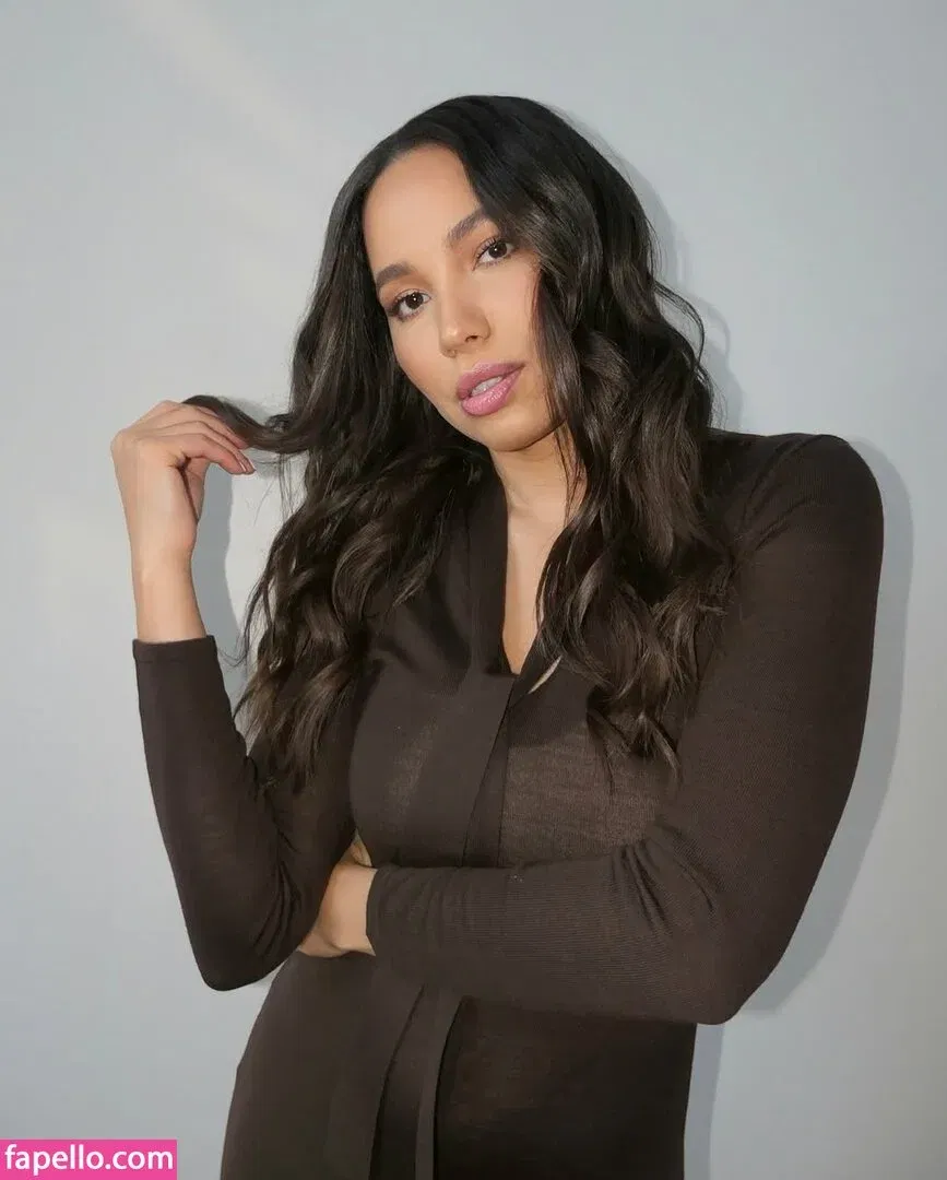 Jurnee Smollett Onlyfans Photo Gallery 