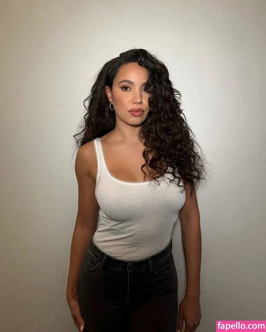 Jurnee Smollett Onlyfans Photo Gallery 