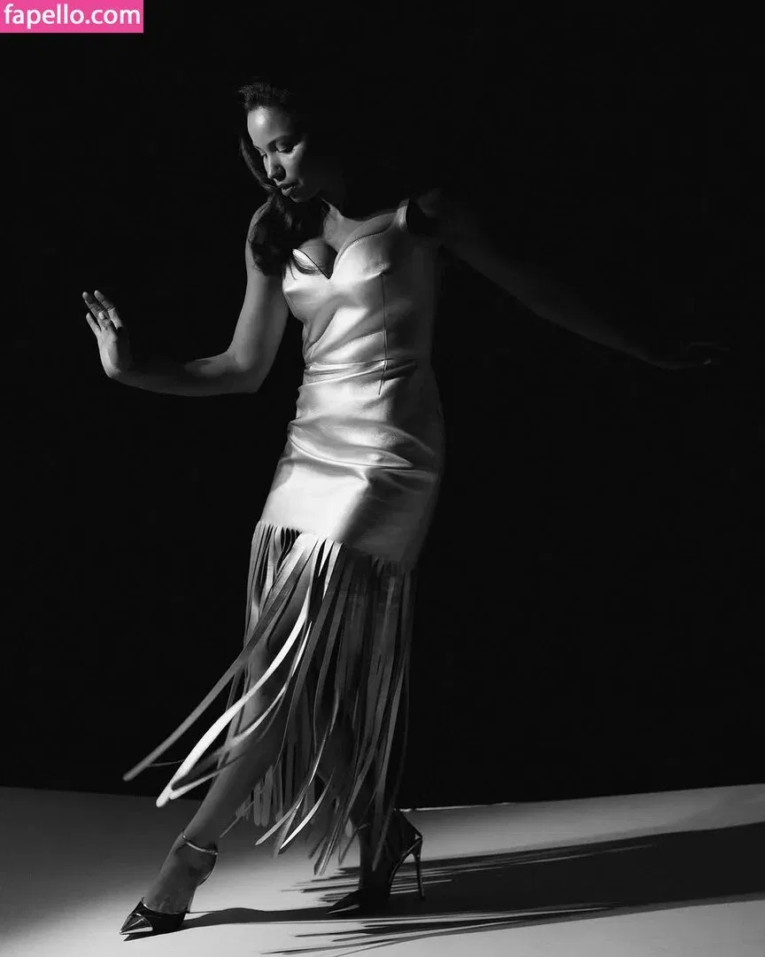 Jurnee Smollett Onlyfans Photo Gallery 