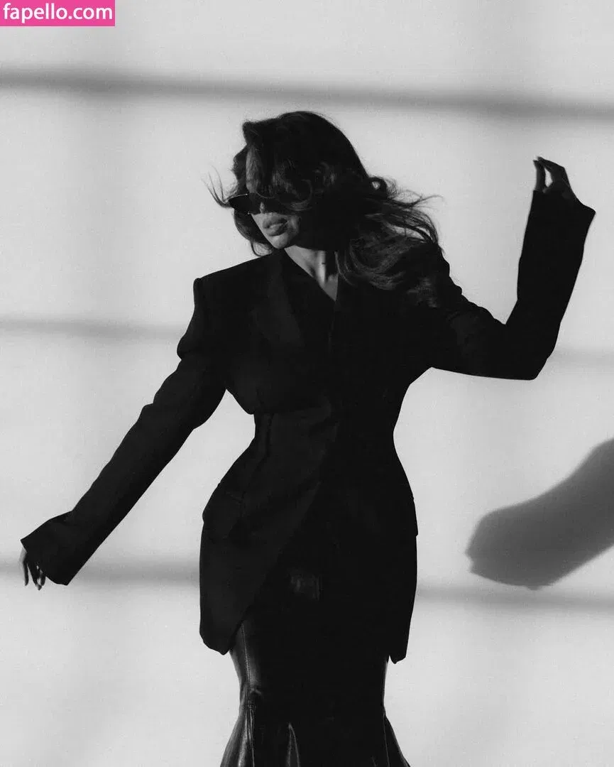 Jurnee Smollett Onlyfans Photo Gallery 