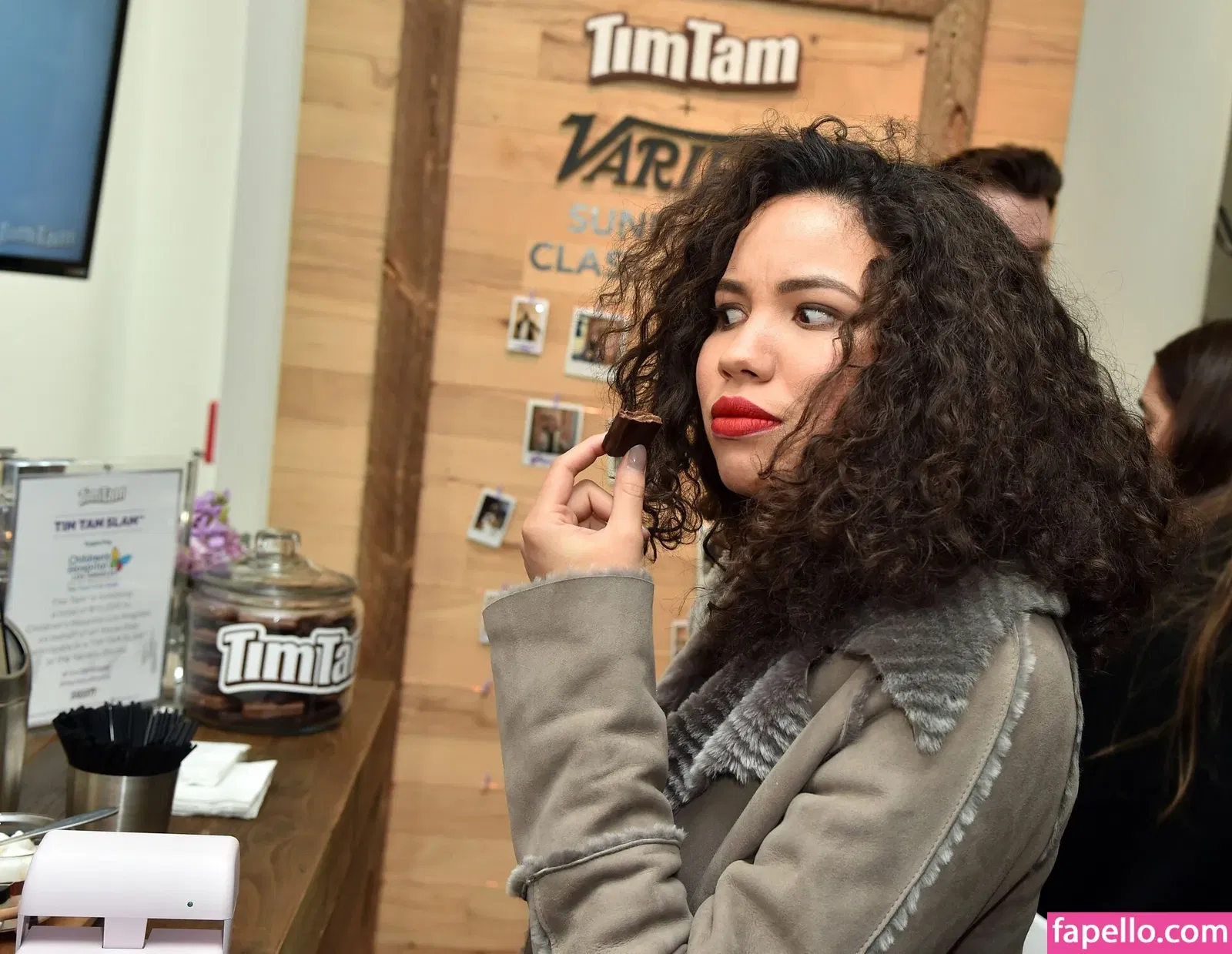 Jurnee Smollett Onlyfans Photo Gallery 