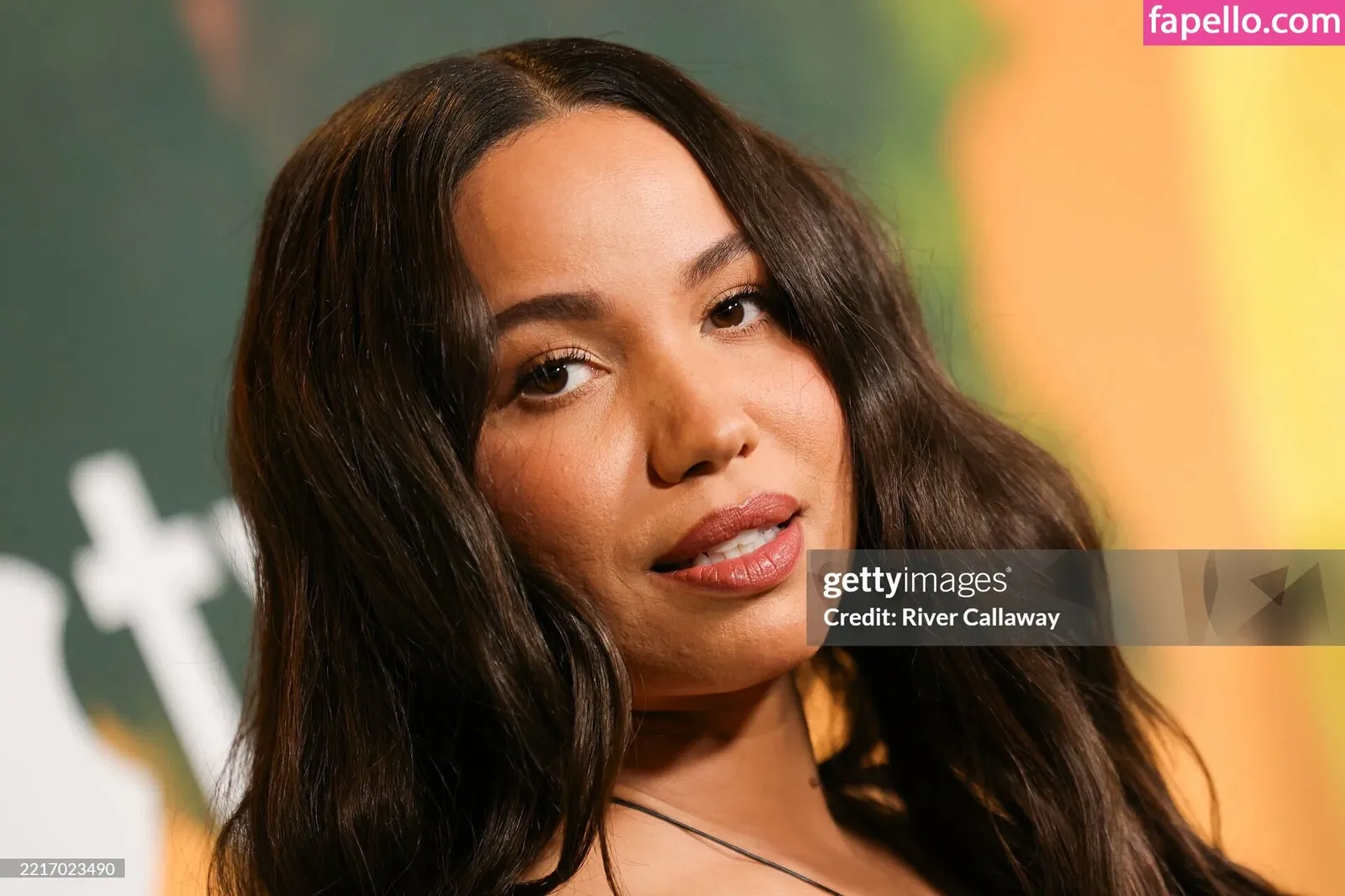 Jurnee Smollett Onlyfans Photo Gallery 