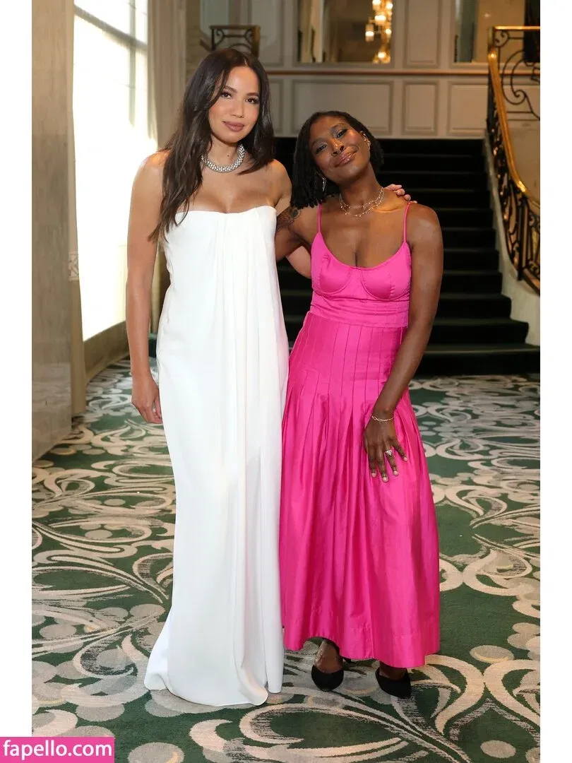Jurnee Smollett Onlyfans Photo Gallery 