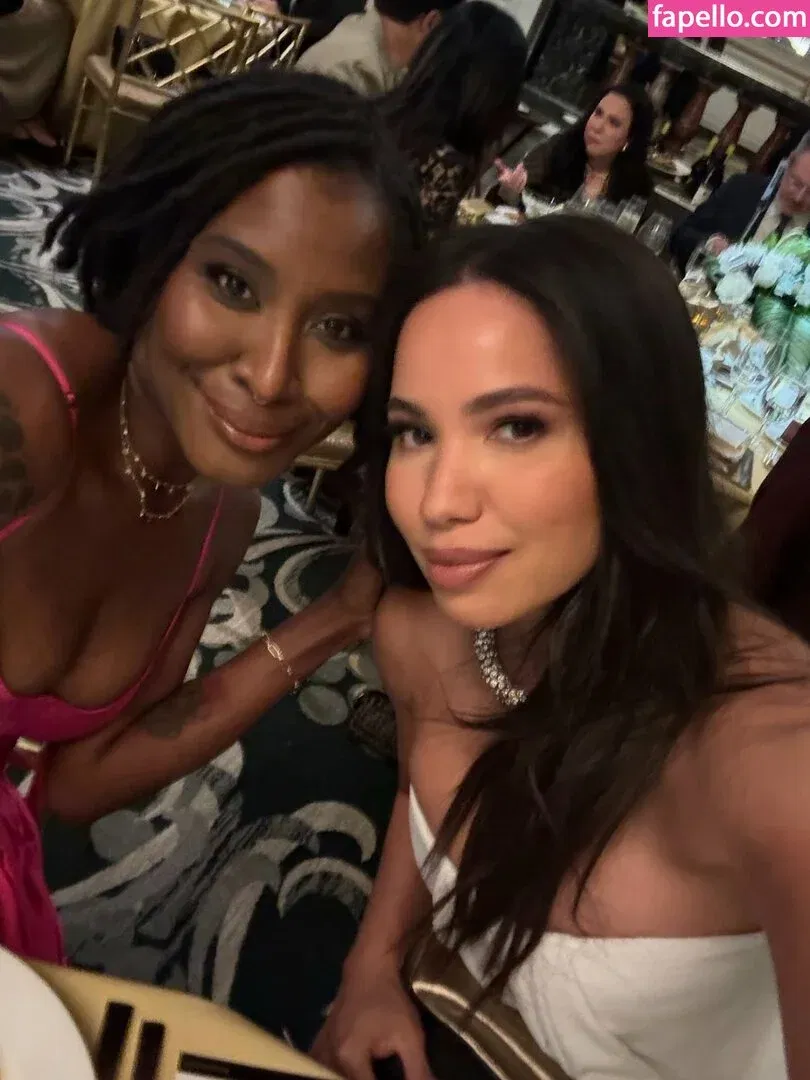 Jurnee Smollett Onlyfans Photo Gallery 