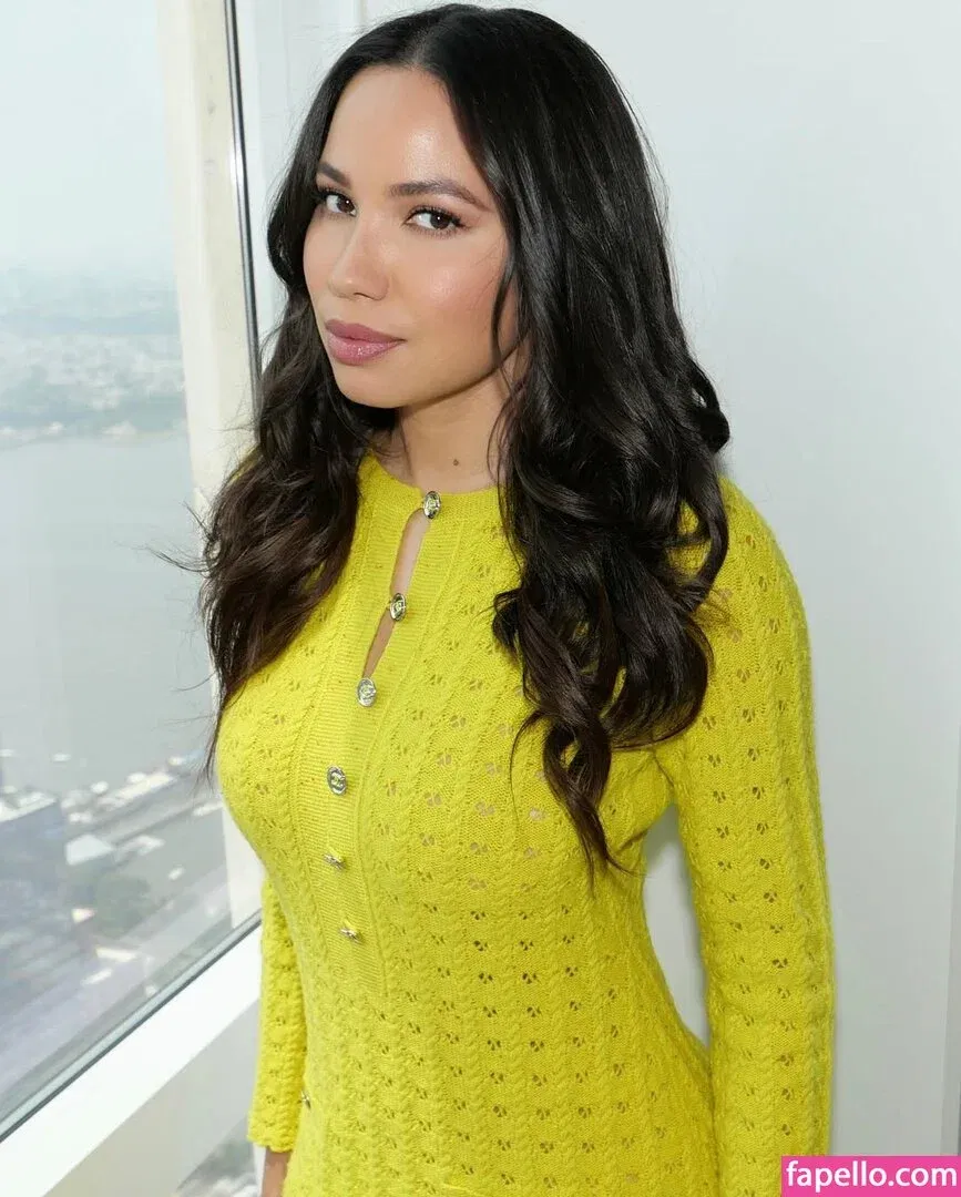 Jurnee Smollett Onlyfans Photo Gallery 