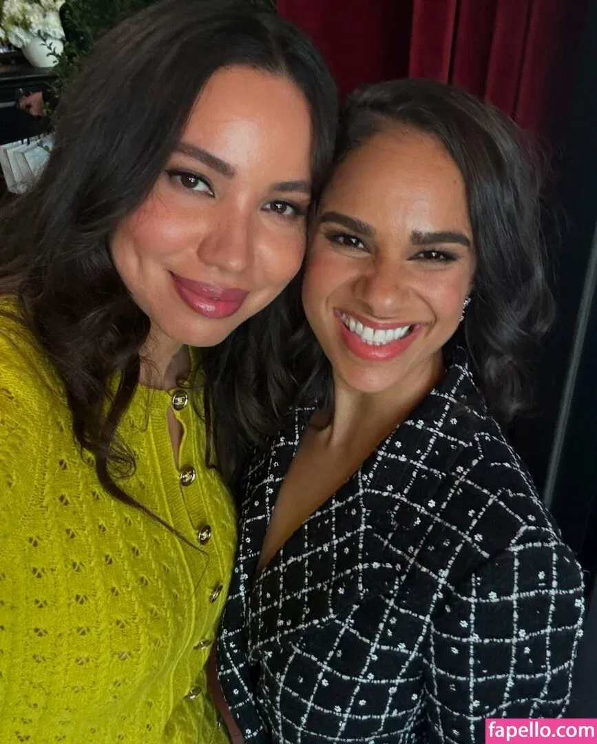 Jurnee Smollett Onlyfans Photo Gallery 