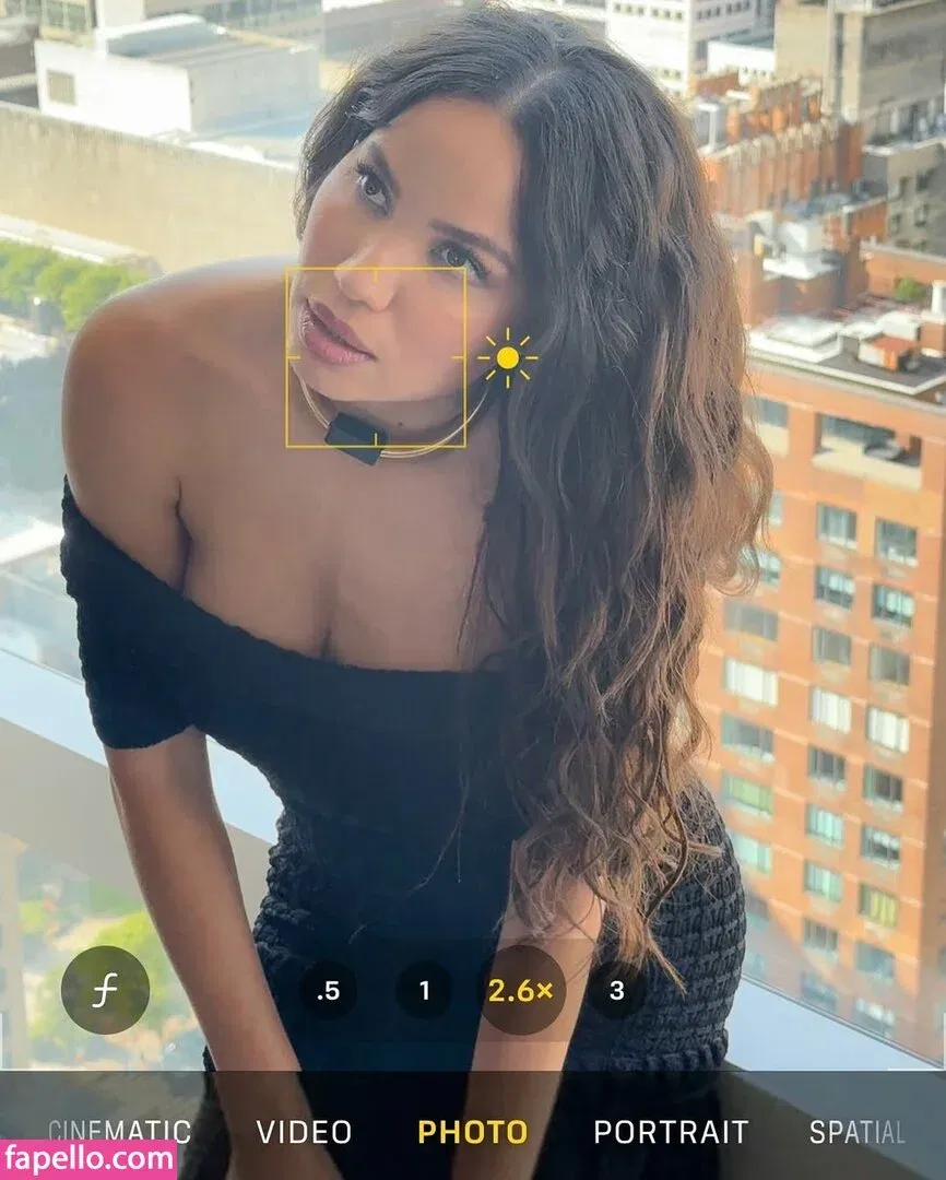 Jurnee Smollett Onlyfans Photo Gallery 