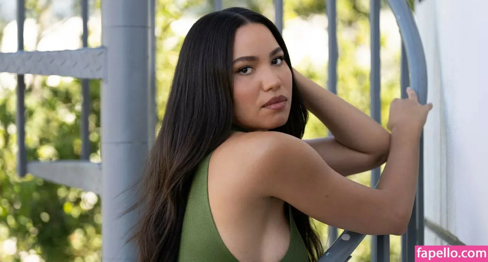 Jurnee Smollett Onlyfans Photo Gallery 