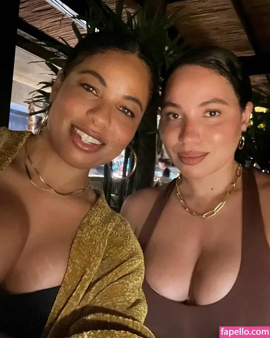 Jurnee Smollett Onlyfans Photo Gallery 
