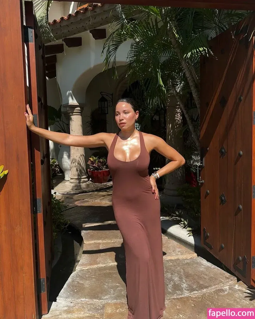 Jurnee Smollett Onlyfans Photo Gallery 