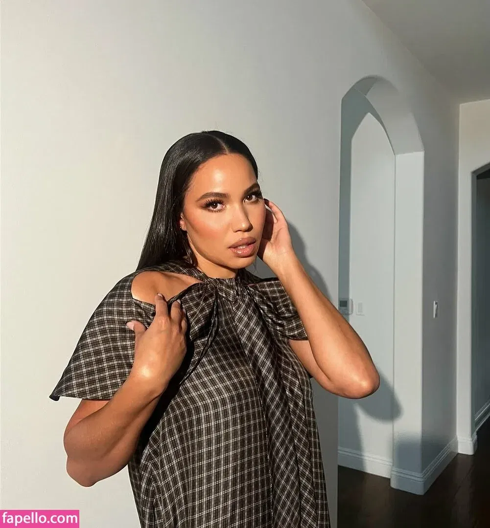 Jurnee Smollett Onlyfans Photo Gallery 