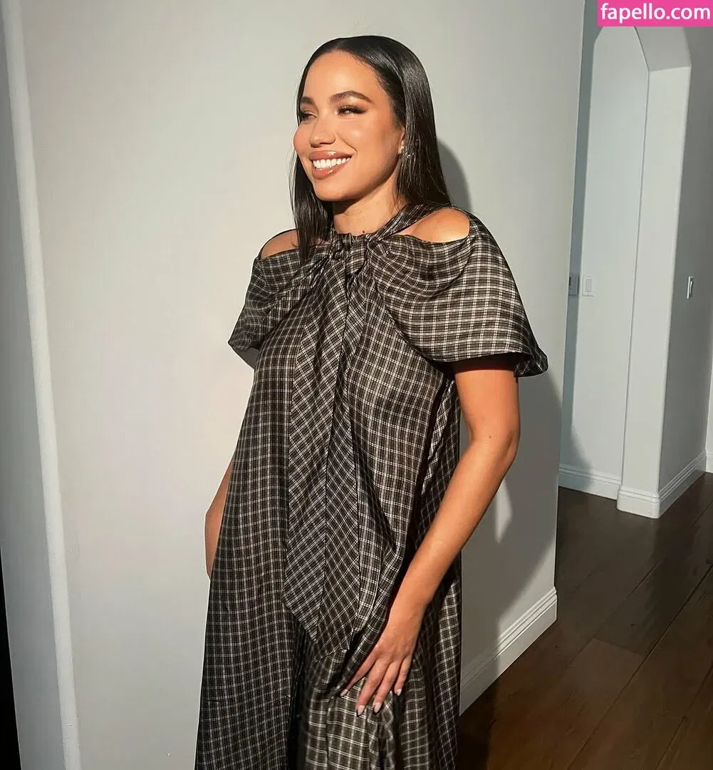 Jurnee Smollett Onlyfans Photo Gallery 