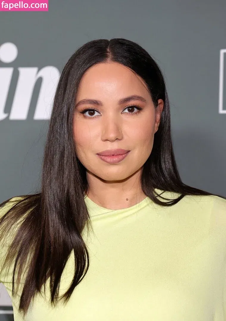 Jurnee Smollett Onlyfans Photo Gallery 