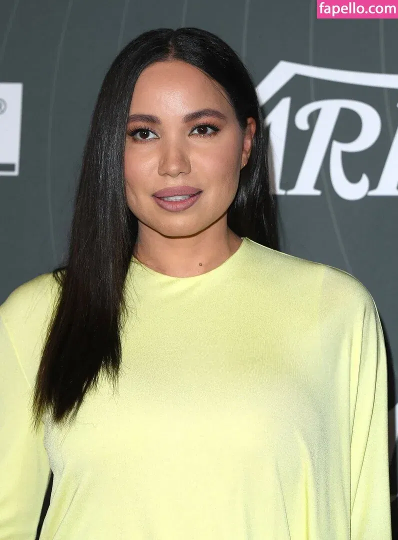 Jurnee Smollett Onlyfans Photo Gallery 