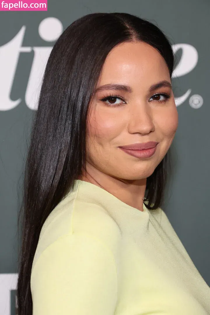 Jurnee Smollett Onlyfans Photo Gallery 