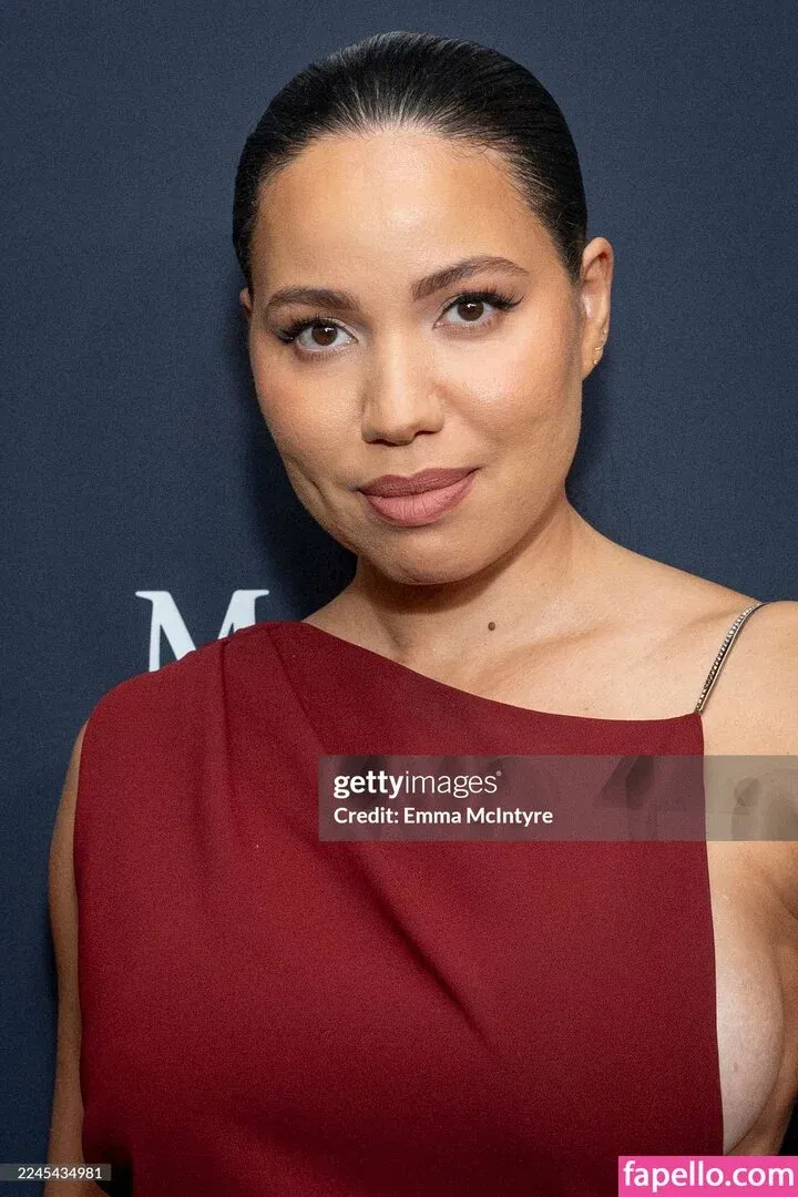 Jurnee Smollett Onlyfans Photo Gallery 