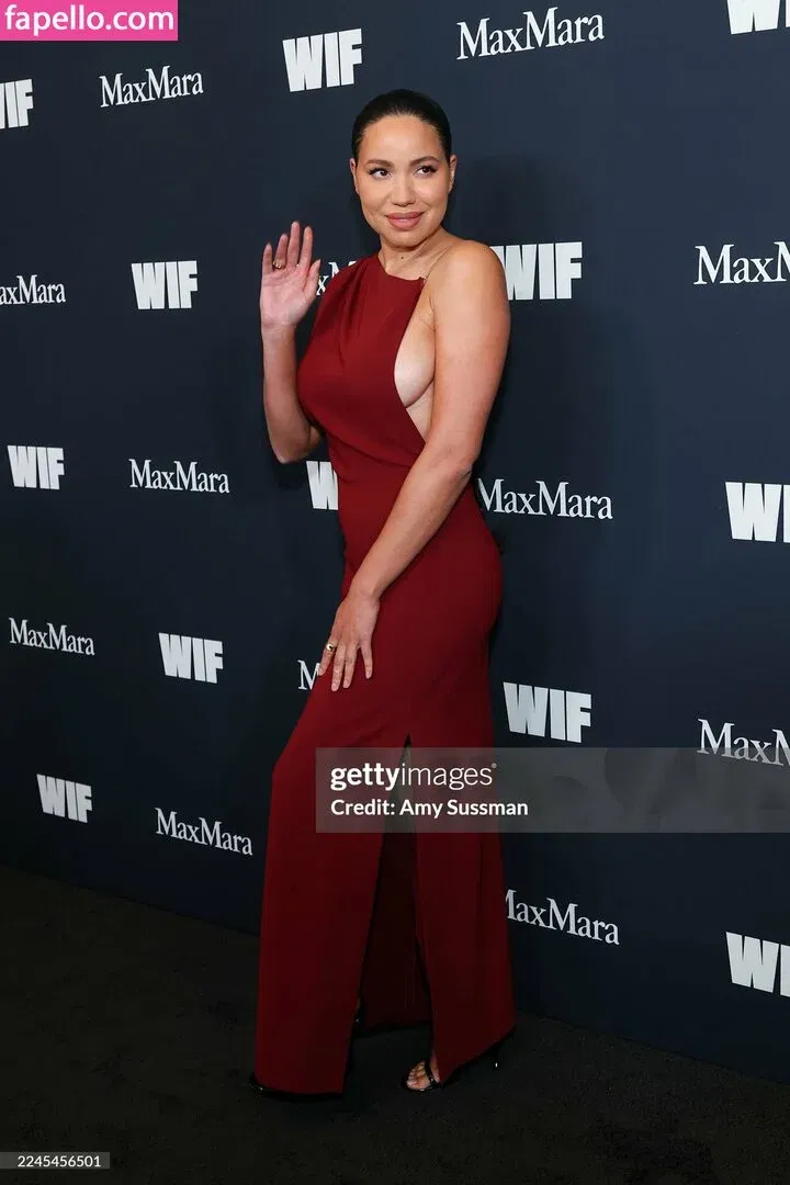 Jurnee Smollett Onlyfans Photo Gallery 