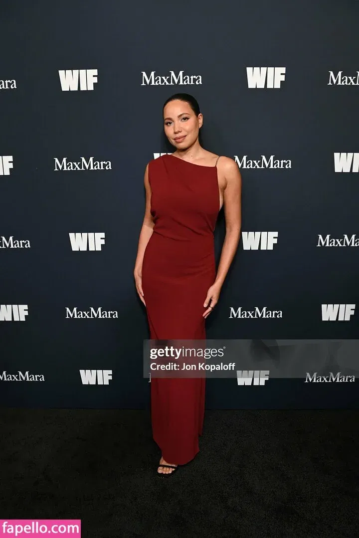 Jurnee Smollett Onlyfans Photo Gallery 