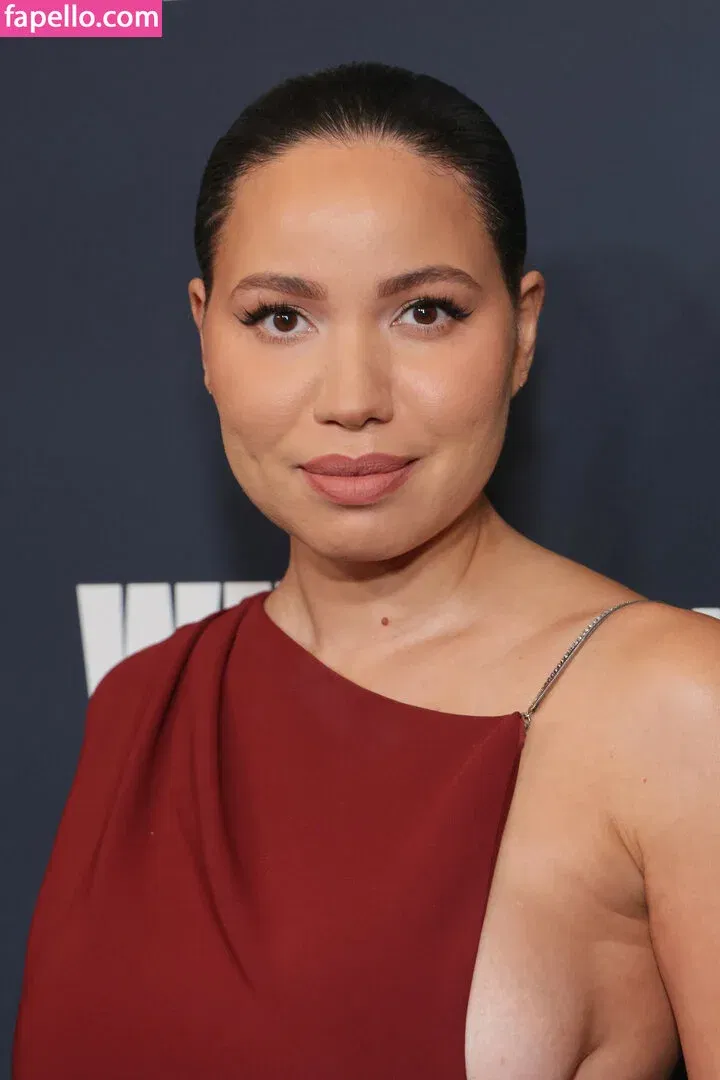 Jurnee Smollett Onlyfans Photo Gallery 