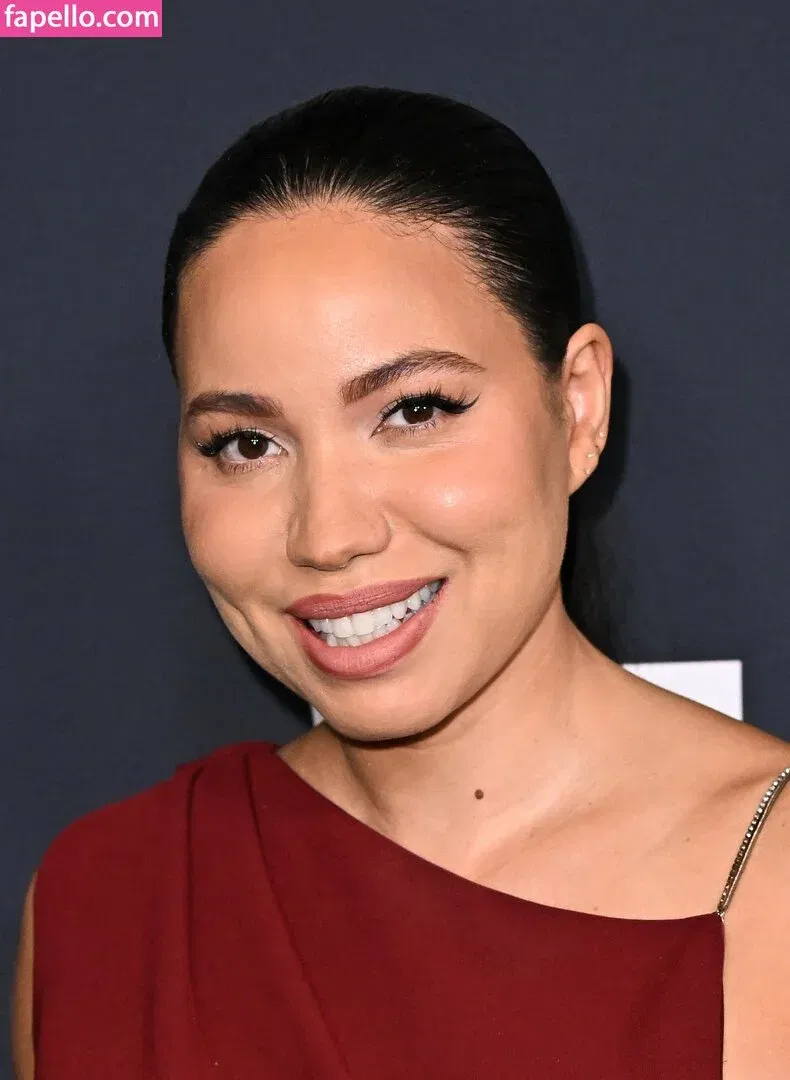 Jurnee Smollett Onlyfans Photo Gallery 