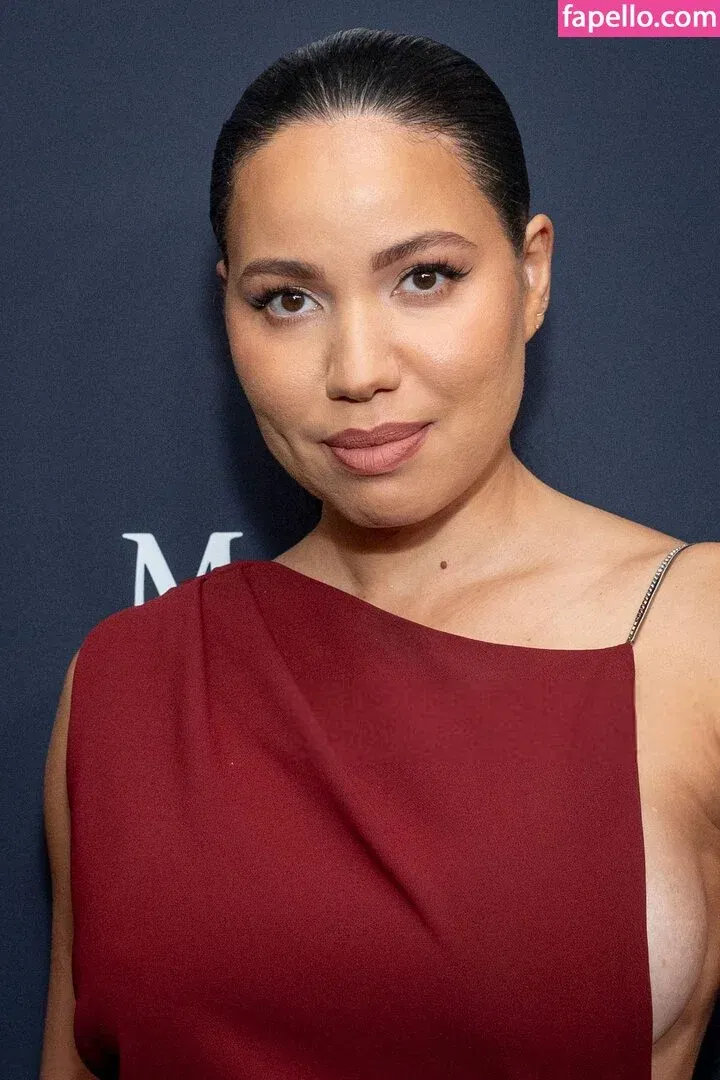 Jurnee Smollett Onlyfans Photo Gallery 