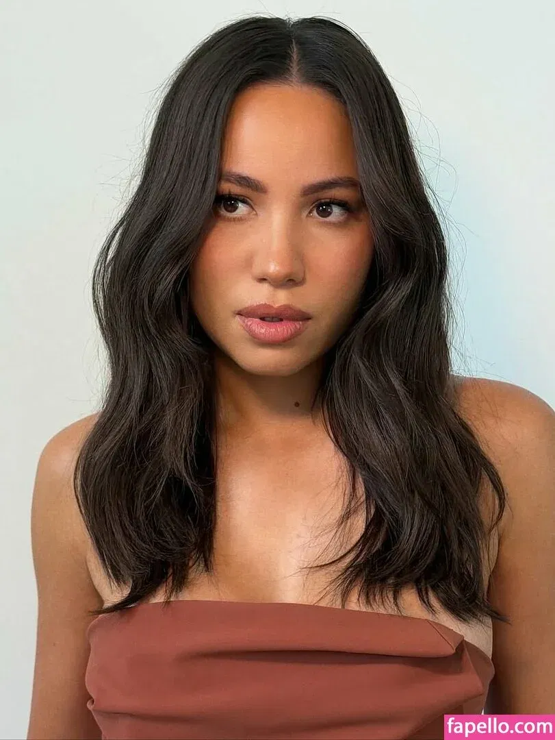 Jurnee Smollett Onlyfans Photo Gallery 