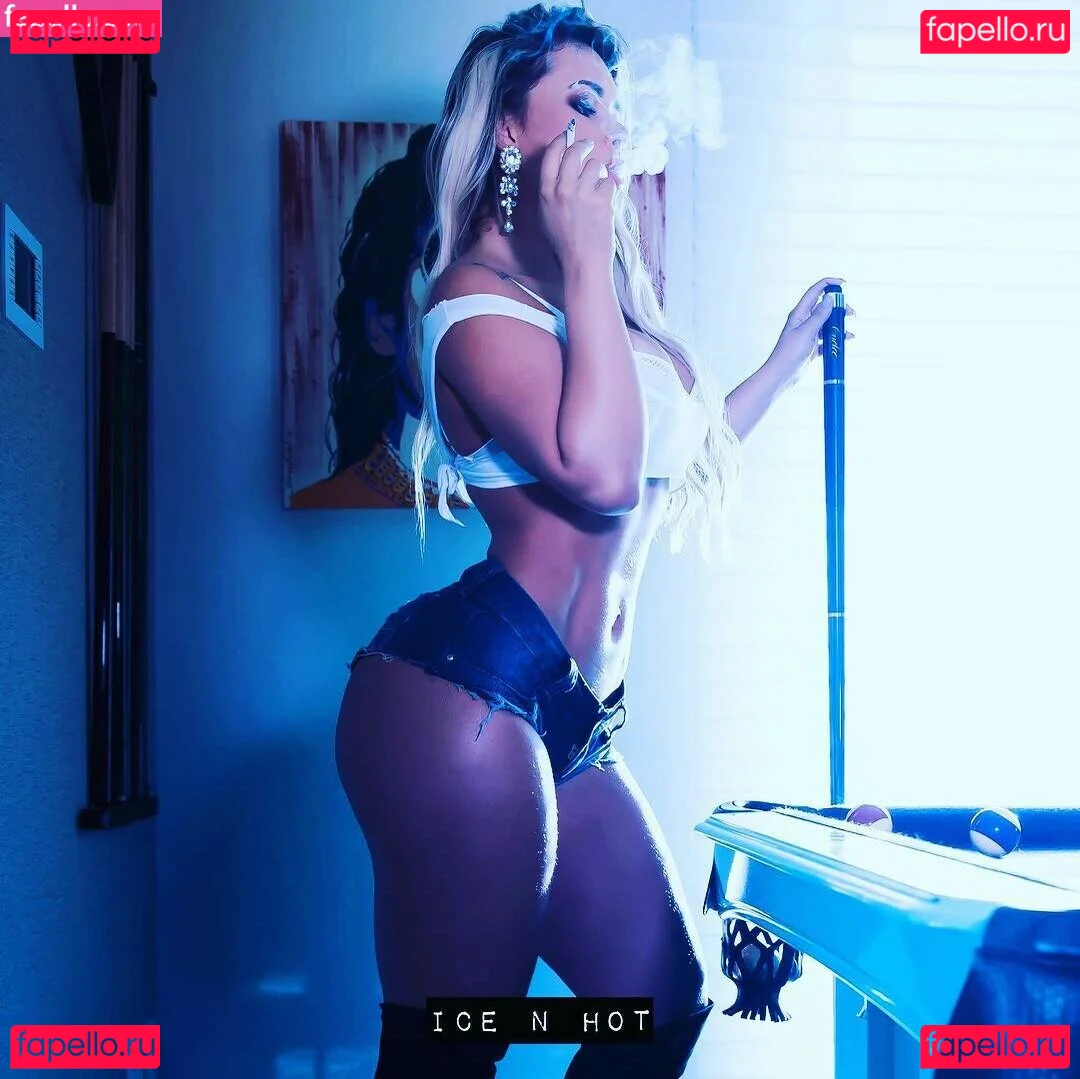 Rafaela Ravena Onlyfans Photo Gallery 