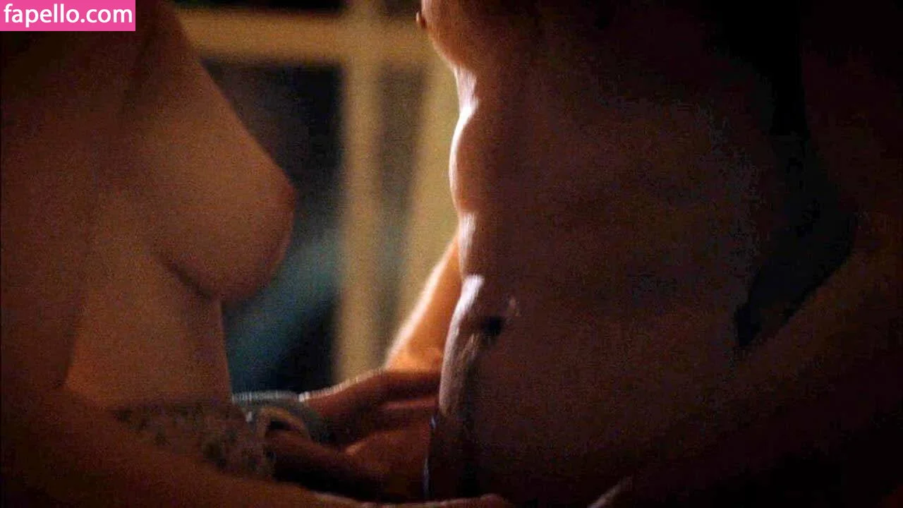 Carrie Coon Onlyfans Photo Gallery 