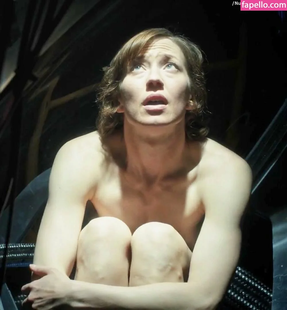 Carrie Coon Onlyfans Photo Gallery 