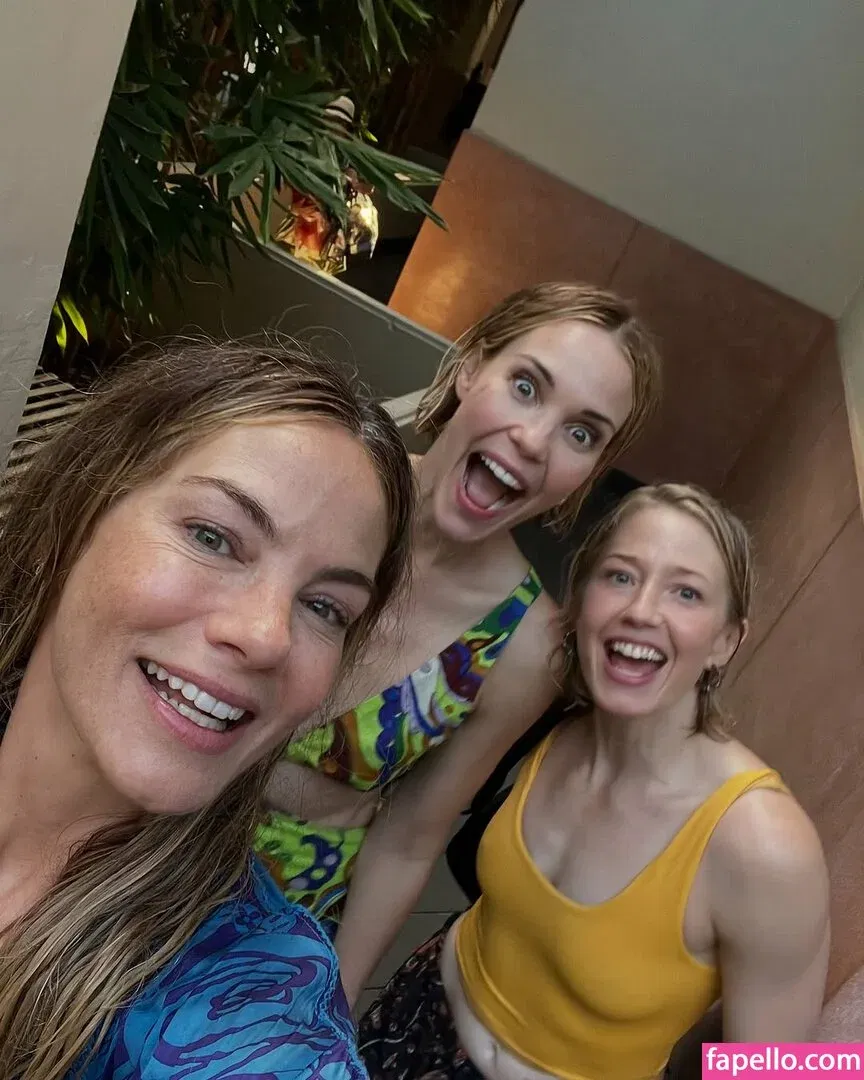 Carrie Coon Onlyfans Photo Gallery 