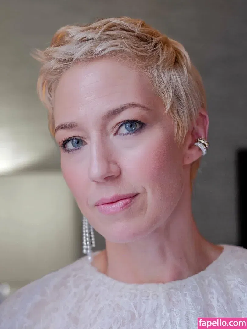 Carrie Coon Onlyfans Photo Gallery 