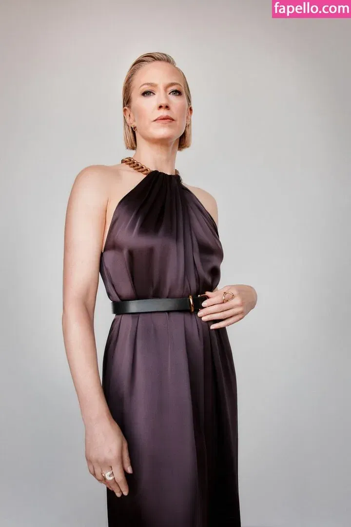 Carrie Coon Onlyfans Photo Gallery 