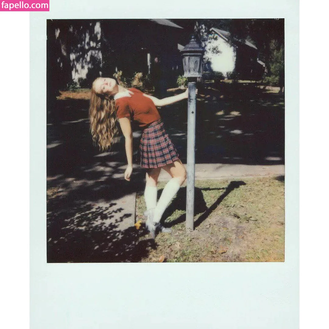 Elle Fanning Onlyfans Photo Gallery 