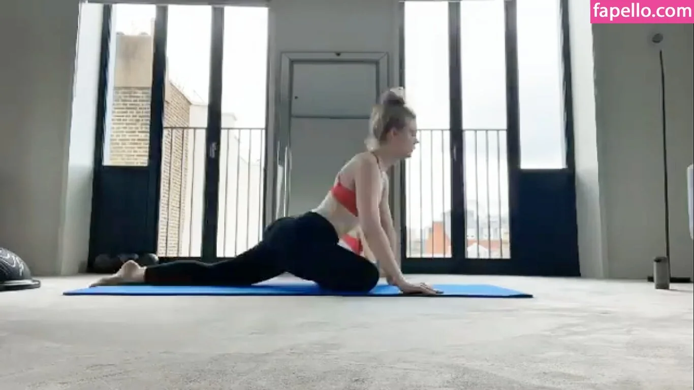 Elle Fanning Onlyfans Photo Gallery 